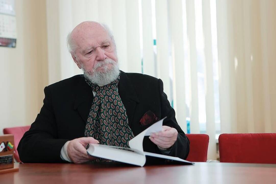 Meras pagerbė miestui nusipelniusius piliečius