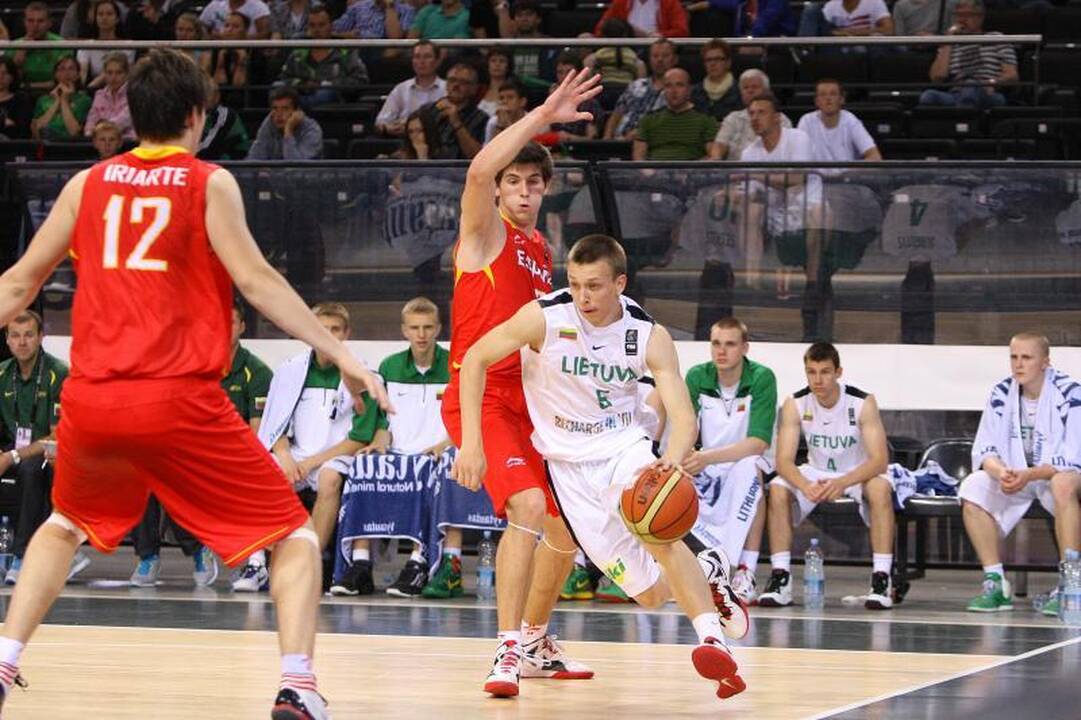 Jaunieji krepšininkai kapituliavo dvikovoje su Ispanijos rinktine