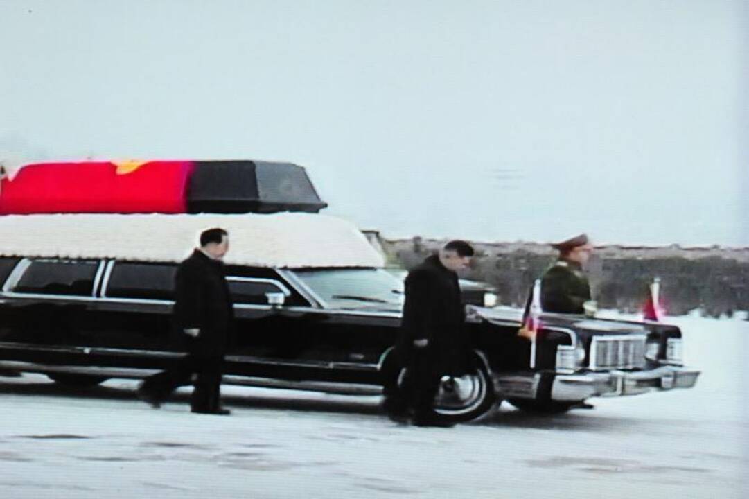 Šiaurės Korėjoje baigėsi Kim Jong Ilo laidotuvių ceremonija