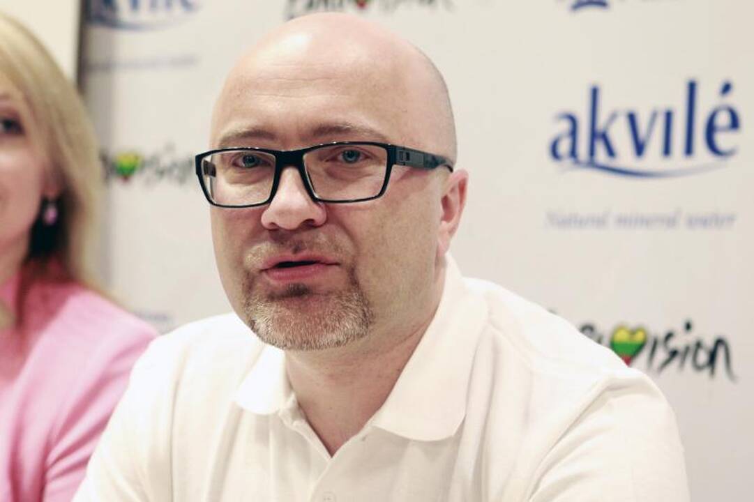 Naktį liepsnose skendo klubas „Brodvėjus“ (papildyta 11.40 val.)