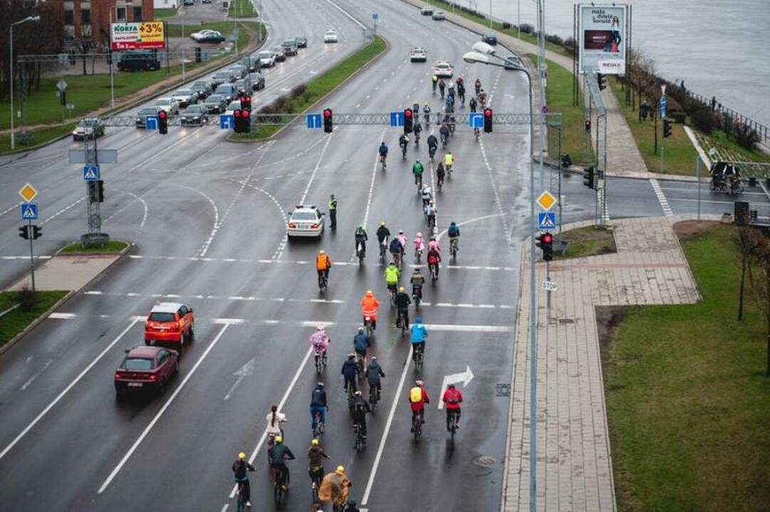 Kauno dviratininkų parade – daugiau nei šimtas dalyvių