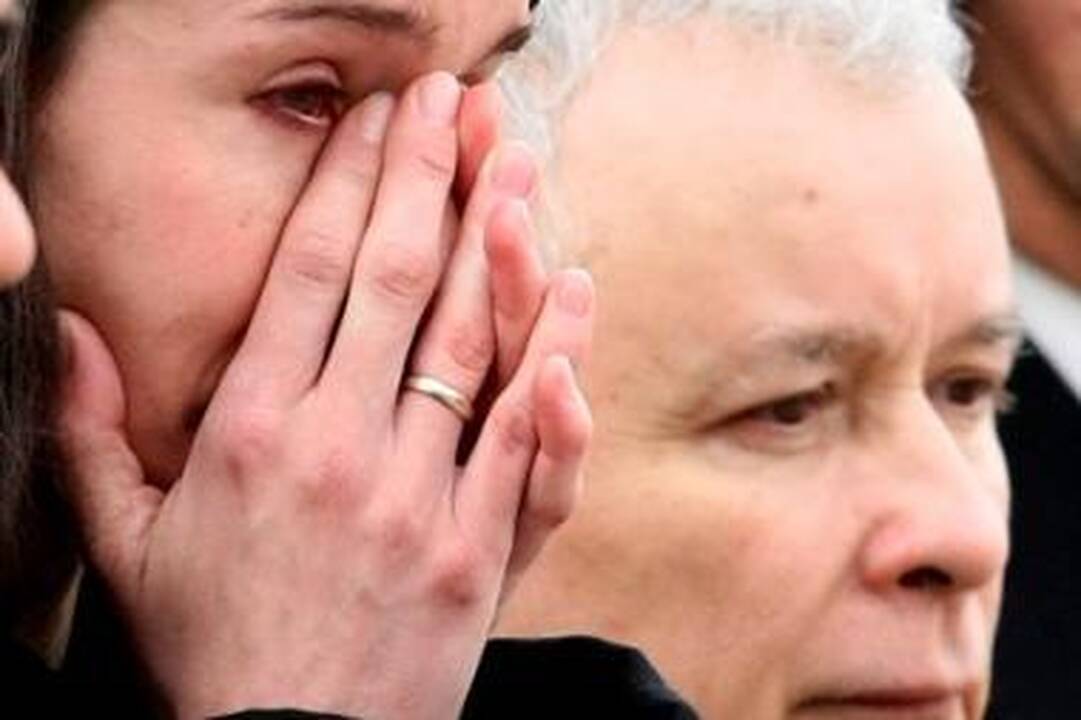 M.Kaczynska pageidauja atskiro paminklo tėvui