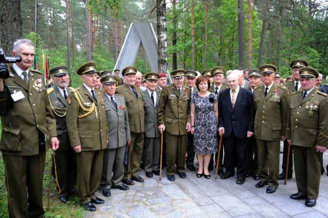 Panerių memoriale - Lietuvos vietinės rinktinės karių pagerbimo ceremonija
