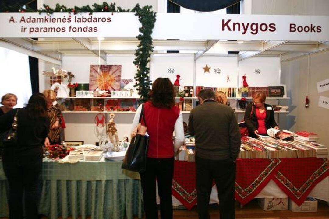 Vilniaus Rotušėje vyko Kalėdų labdaros mugė (papildyta 17.55 val)