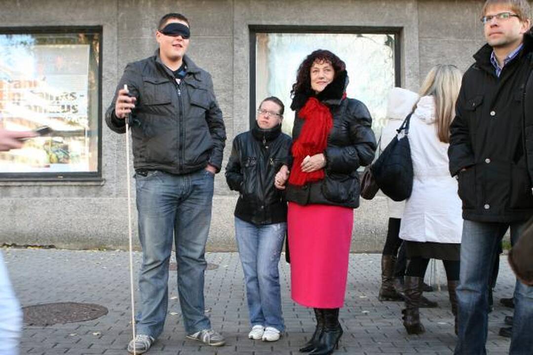 Akliesiems sunku keliauti po Klaipėdą autobusais