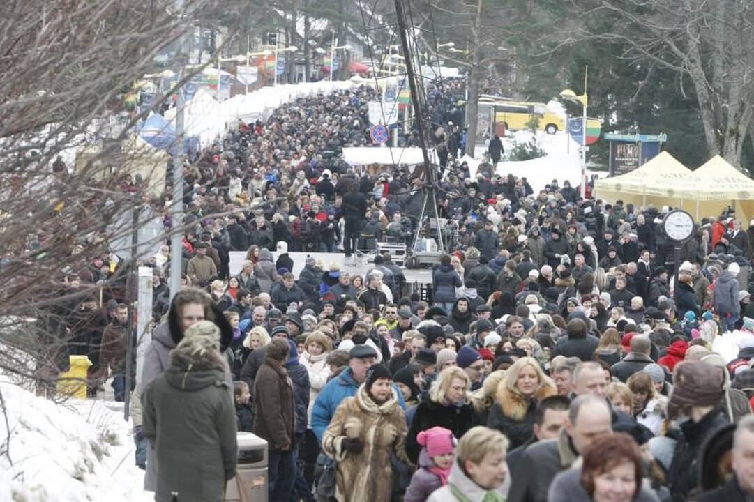 „Mados infekcija“ : antra diena mados gerbėjų nenuvylė