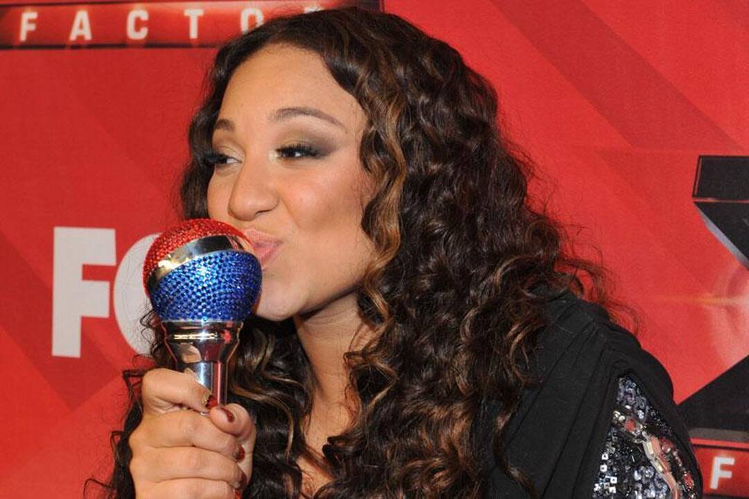 Amerikietišką „X Factor“ laimėjo Melanie Amaro