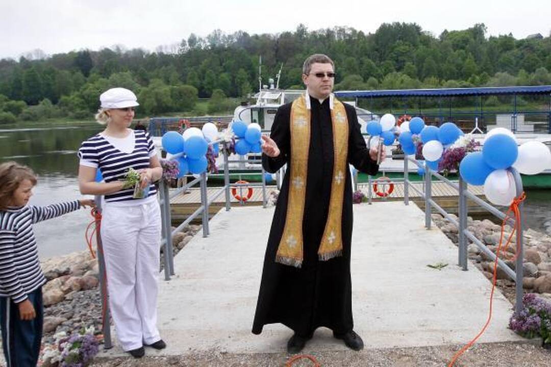 Kulautuvoje atidaryta kilnojama prieplauka