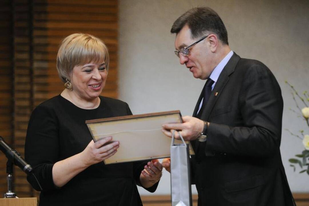 Trylikai menininkų įteiktos Vyriausybės kultūros ir meno premijos