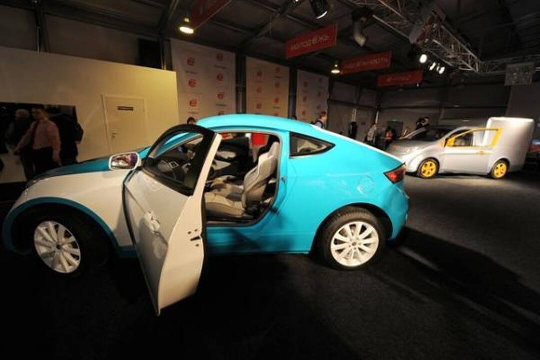 Naujasis "Ё-mobil" - Rusijos oligarcho neužsikuriantis šedevras?