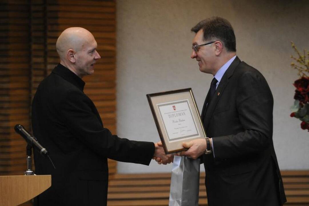 Trylikai menininkų įteiktos Vyriausybės kultūros ir meno premijos