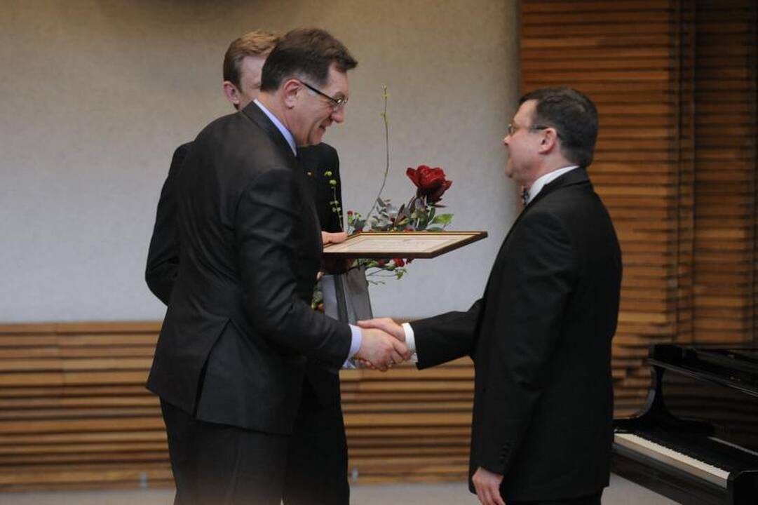 Trylikai menininkų įteiktos Vyriausybės kultūros ir meno premijos