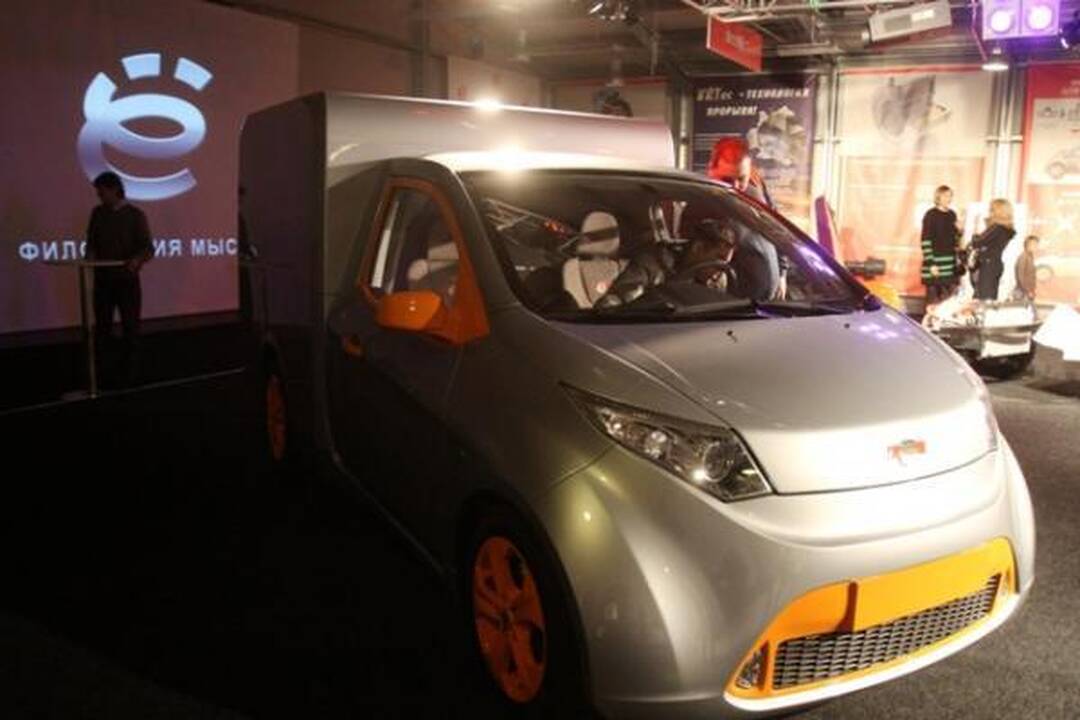 Naujasis "Ё-mobil" - Rusijos oligarcho neužsikuriantis šedevras?