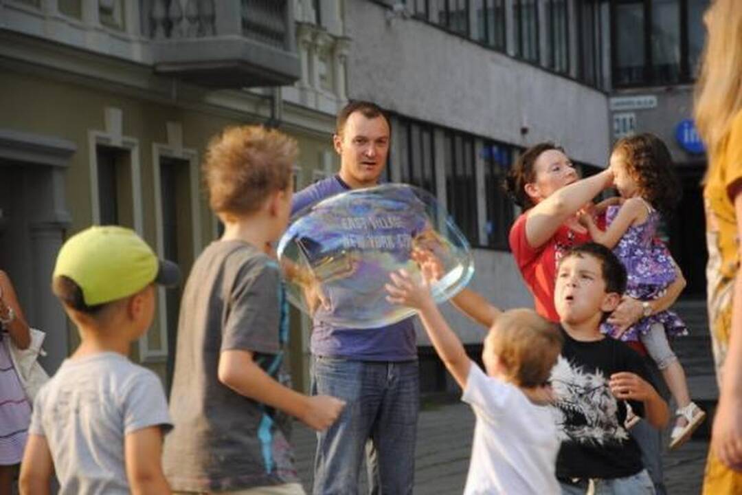 Pirmadienį Soboras skendo muilo burbuluose