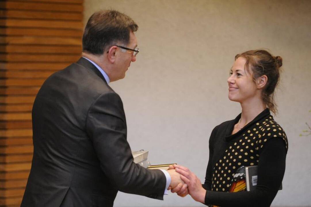 Trylikai menininkų įteiktos Vyriausybės kultūros ir meno premijos