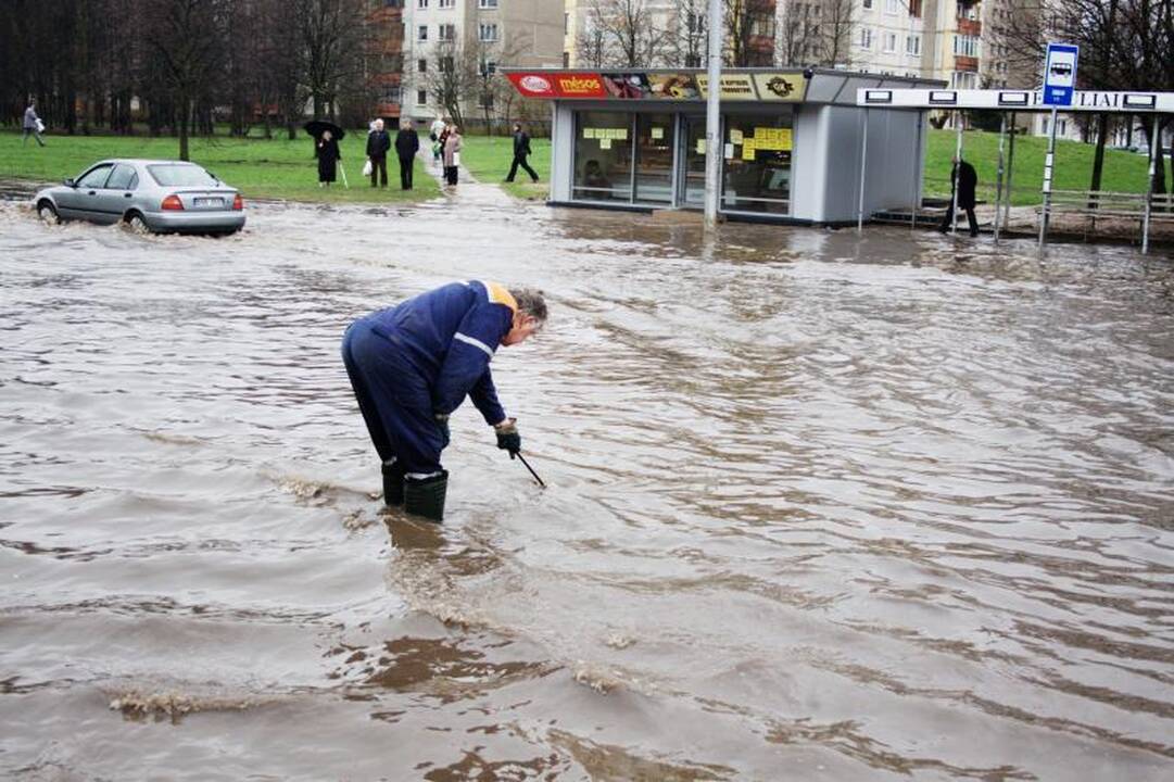 Pagalbos šauksmas iš kauniečių: „Skęstame!“