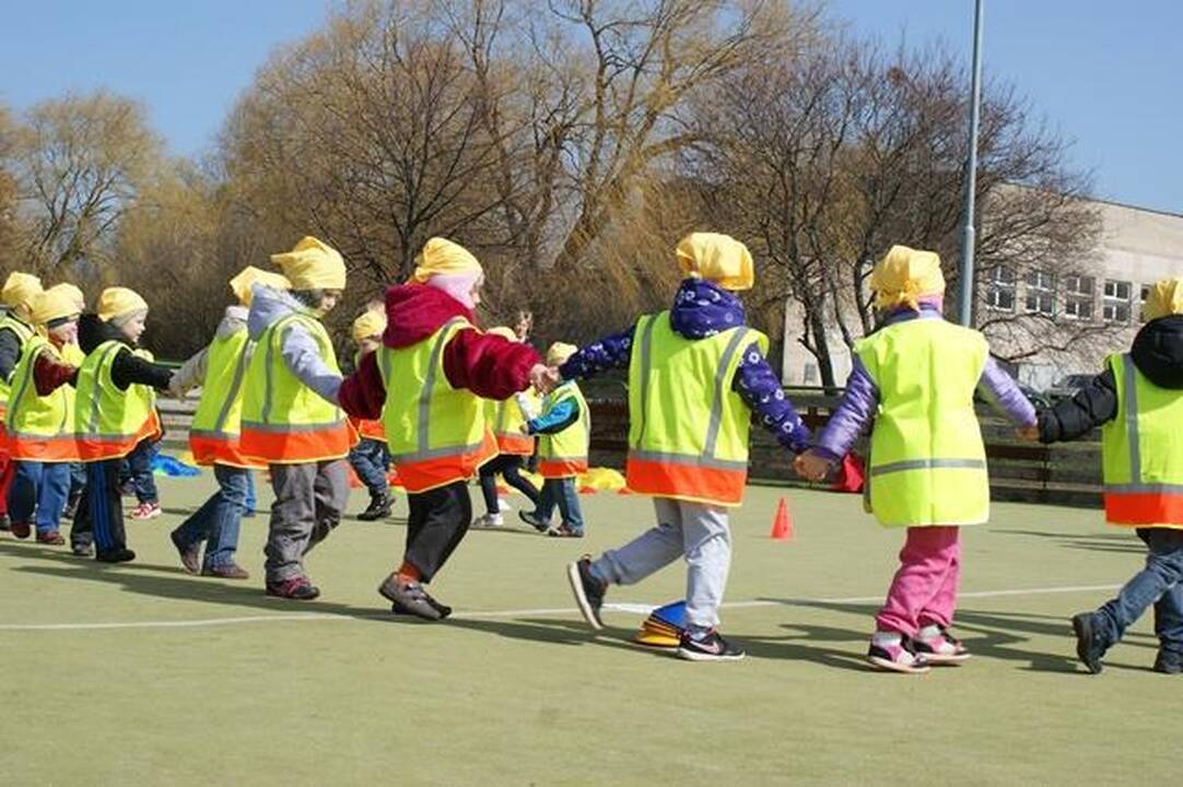Mažieji klaipėdiečiai rinkosi į masinę mankštą
