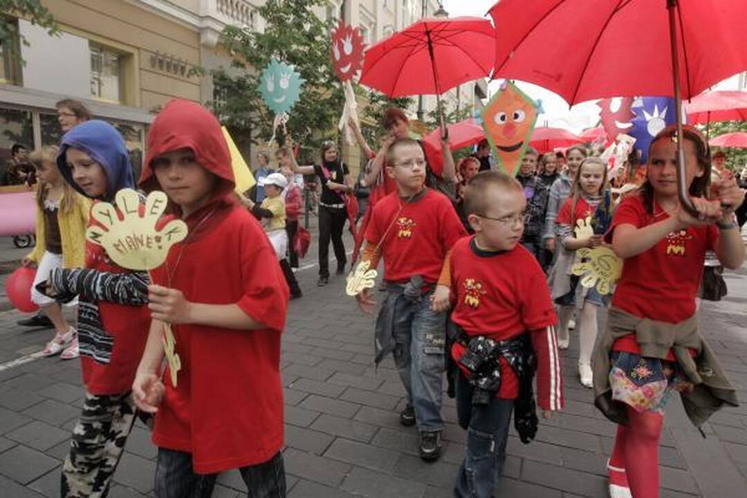 Vaikų gynimo diena: nuo Seimo iki prezidentūros