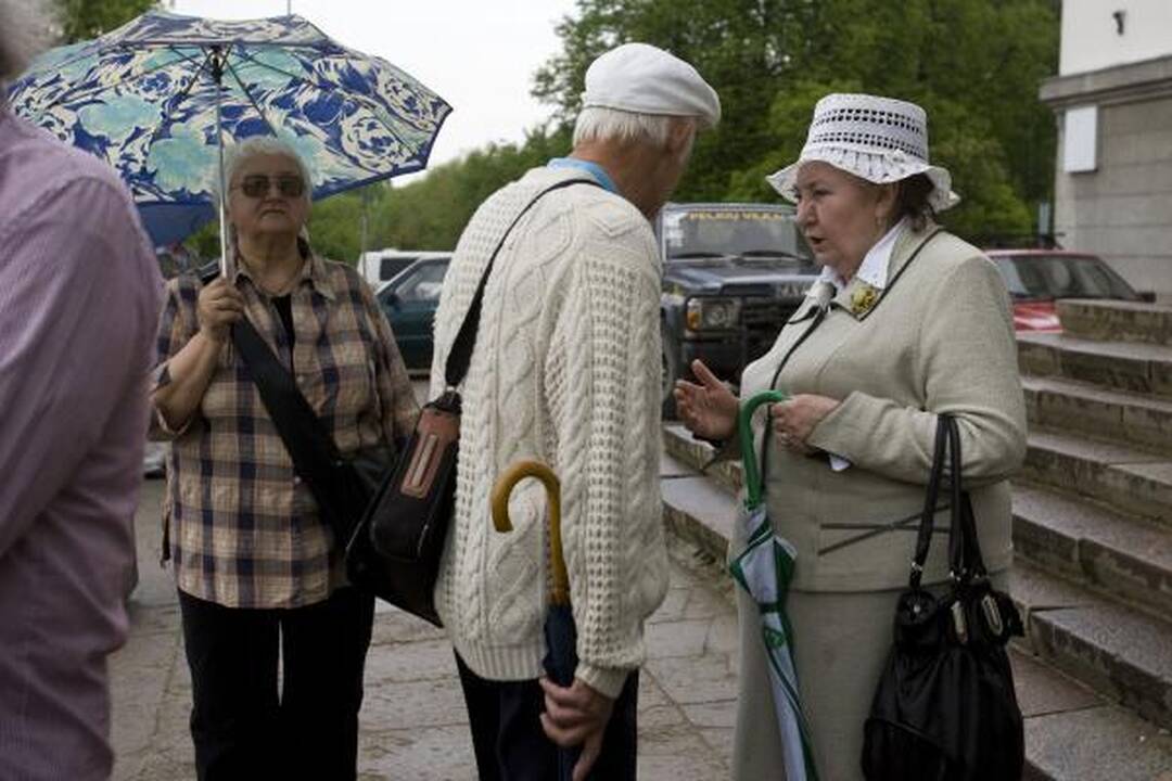 TAF mitinge raginimai sodinti prokurorus