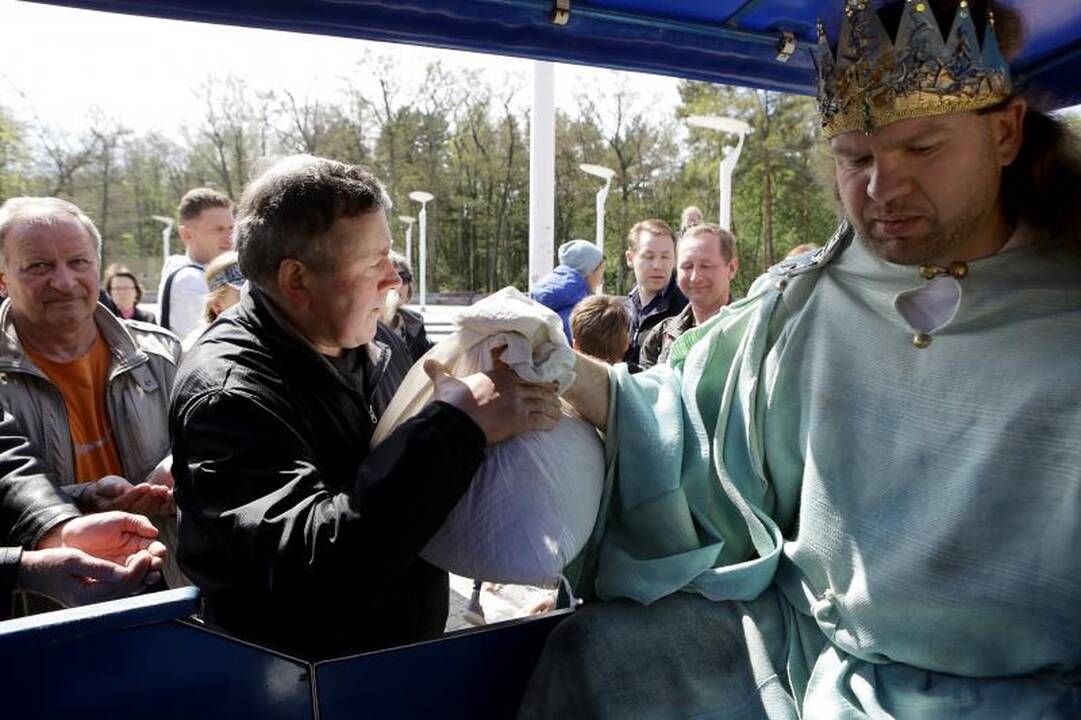 Palangoje šeštadienį gausiai lijo gintarais