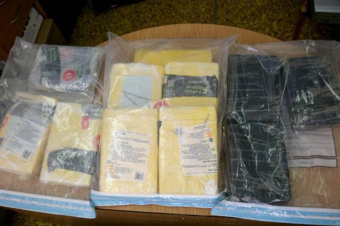 Bananų dėžėse aptikta apie 11 kilogramų kokaino