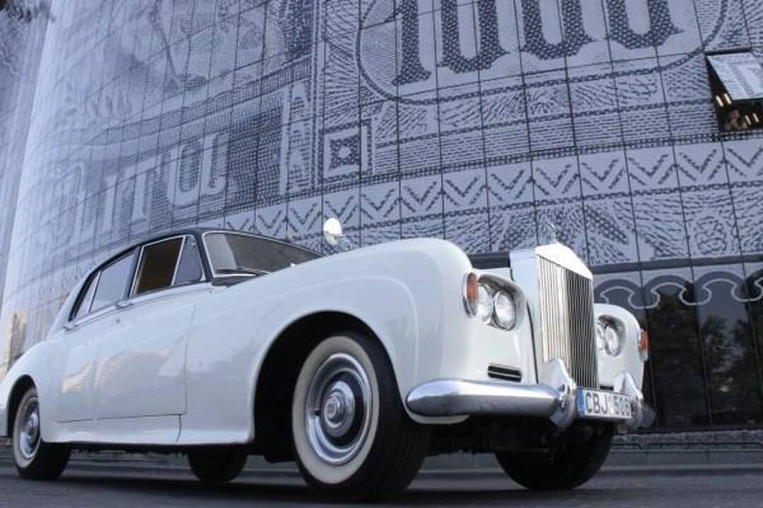 Senovinių mašinų varžybose laimėjo visi, kurie užsikūrė