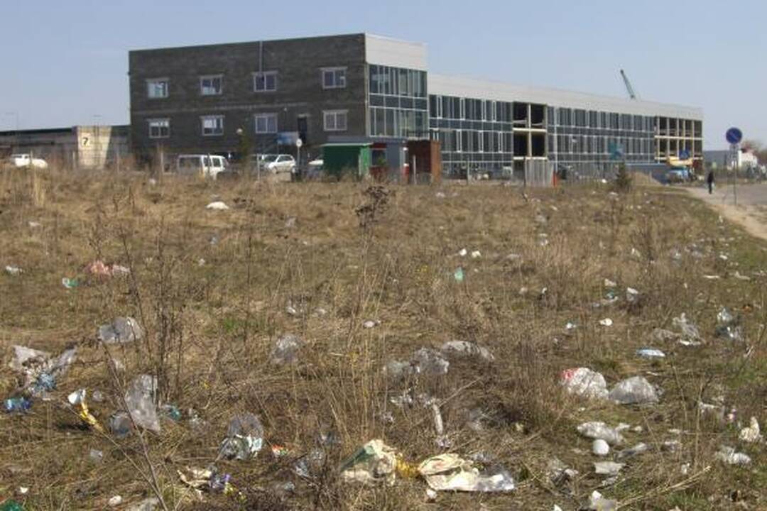 Šiukšles iš Panemunės šilo padėjo valyti ir gyventojai