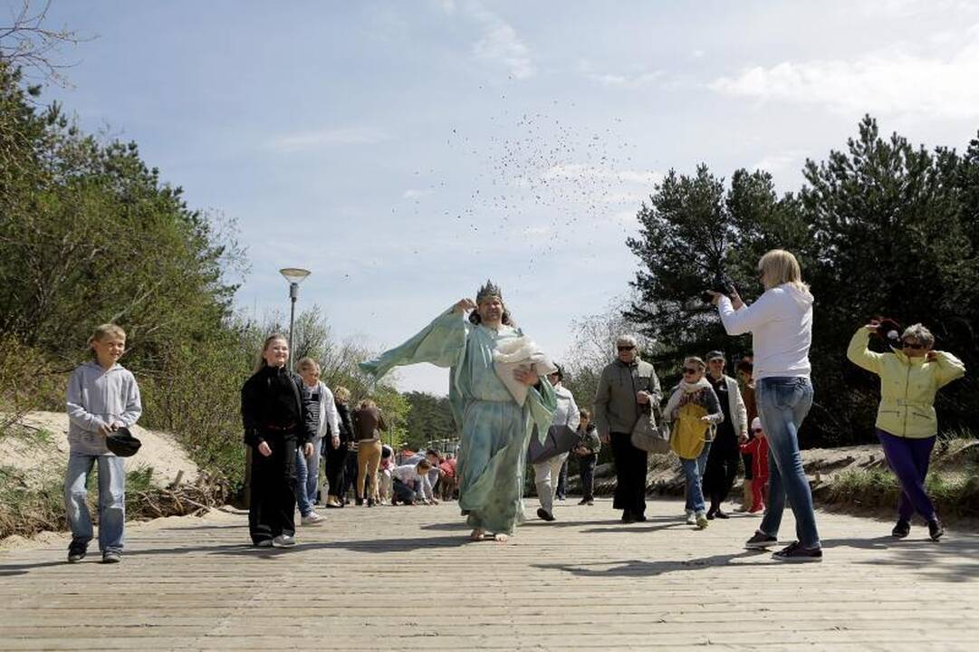Palangoje šeštadienį gausiai lijo gintarais