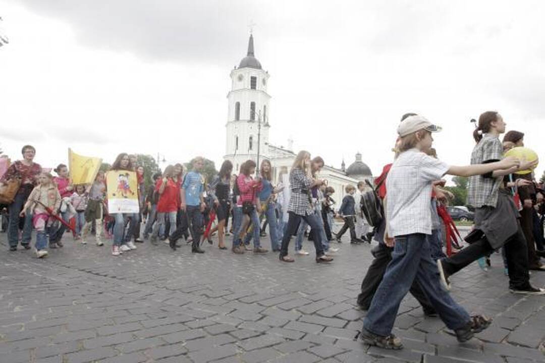 Vaikų gynimo diena: nuo Seimo iki prezidentūros