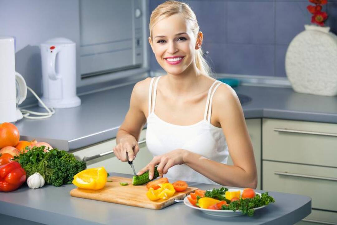 Organizmas į dietas reaguoja kaip į badmetį  