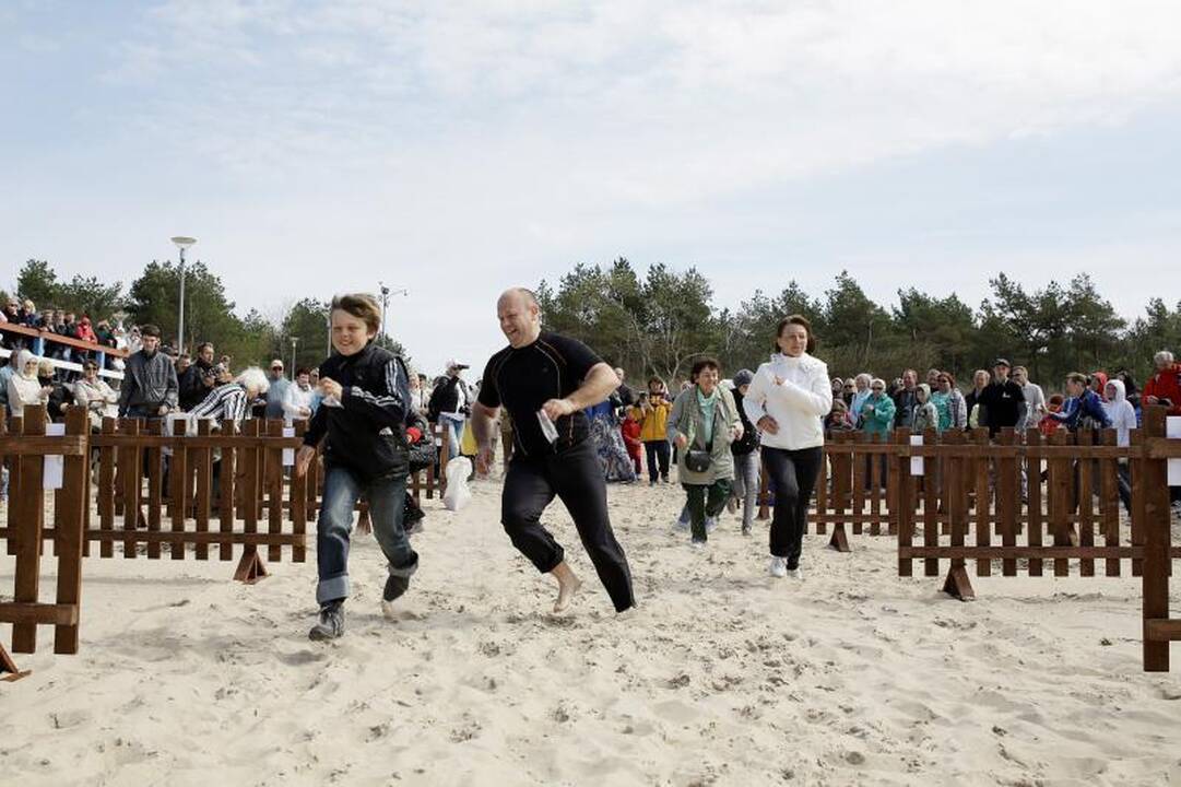 Palangoje šeštadienį gausiai lijo gintarais