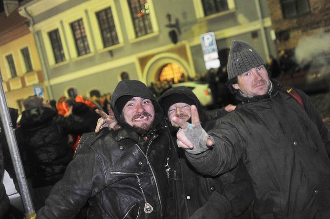 Naujųjų metų sutikimas Kaune: gaisras, avarija, muštynės
