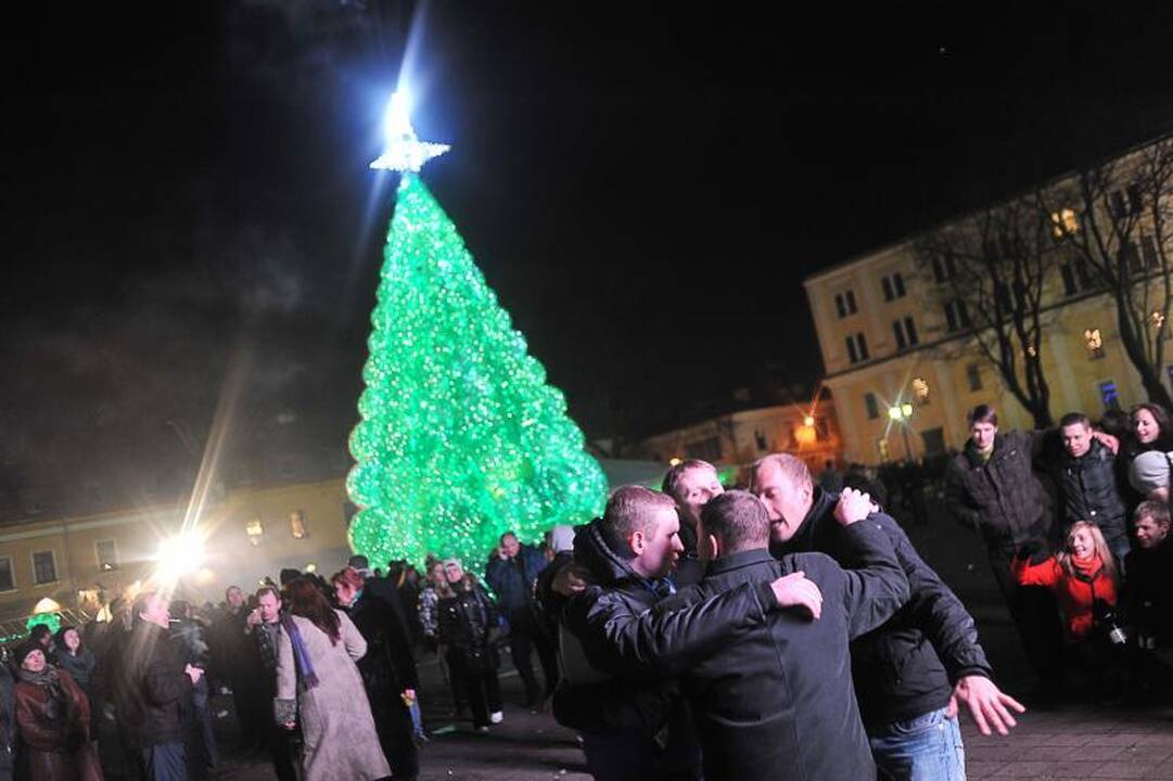 Naujųjų metų sutikimas Kaune: gaisras, avarija, muštynės