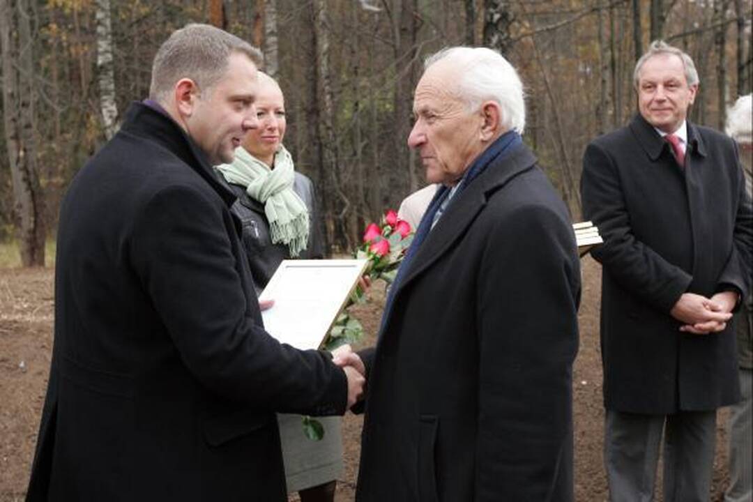 Vilnius–Kaunas: lietuviškomis dešromis grįsta magistralė