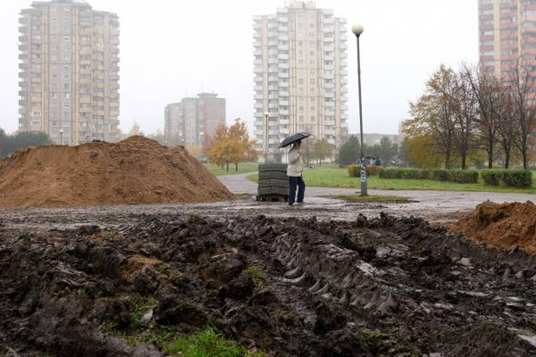 Čečėnijos aikštę lopys iš gabalų (papildyta)