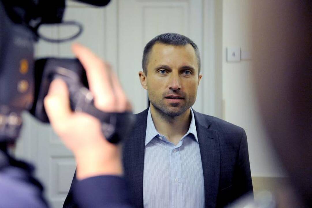 Teismas nurodė grąžinti V. Giržadą į darbą FNTT