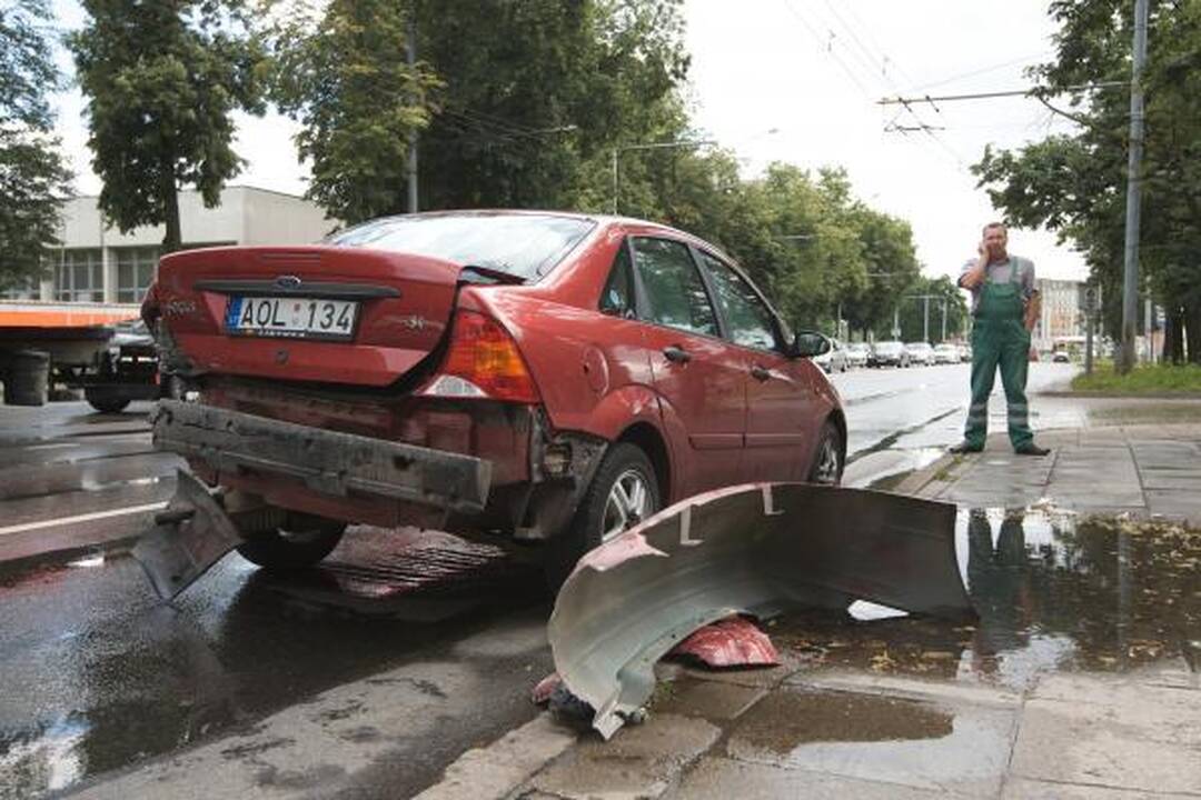Vilniuje siautėjo avariją sukėlęs vairuotojas
