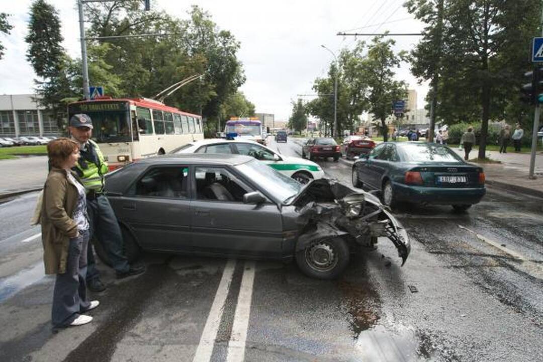 Vilniuje siautėjo avariją sukėlęs vairuotojas