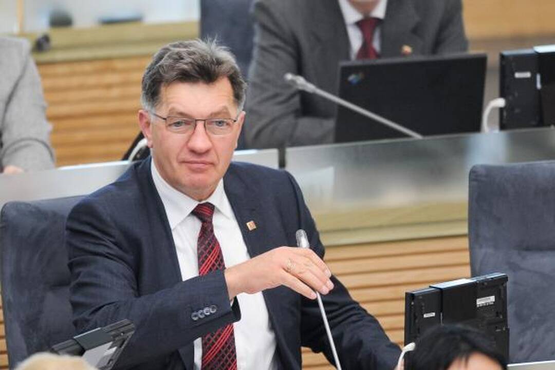 Atsidūrėte patinėje situacijoje, premjere?