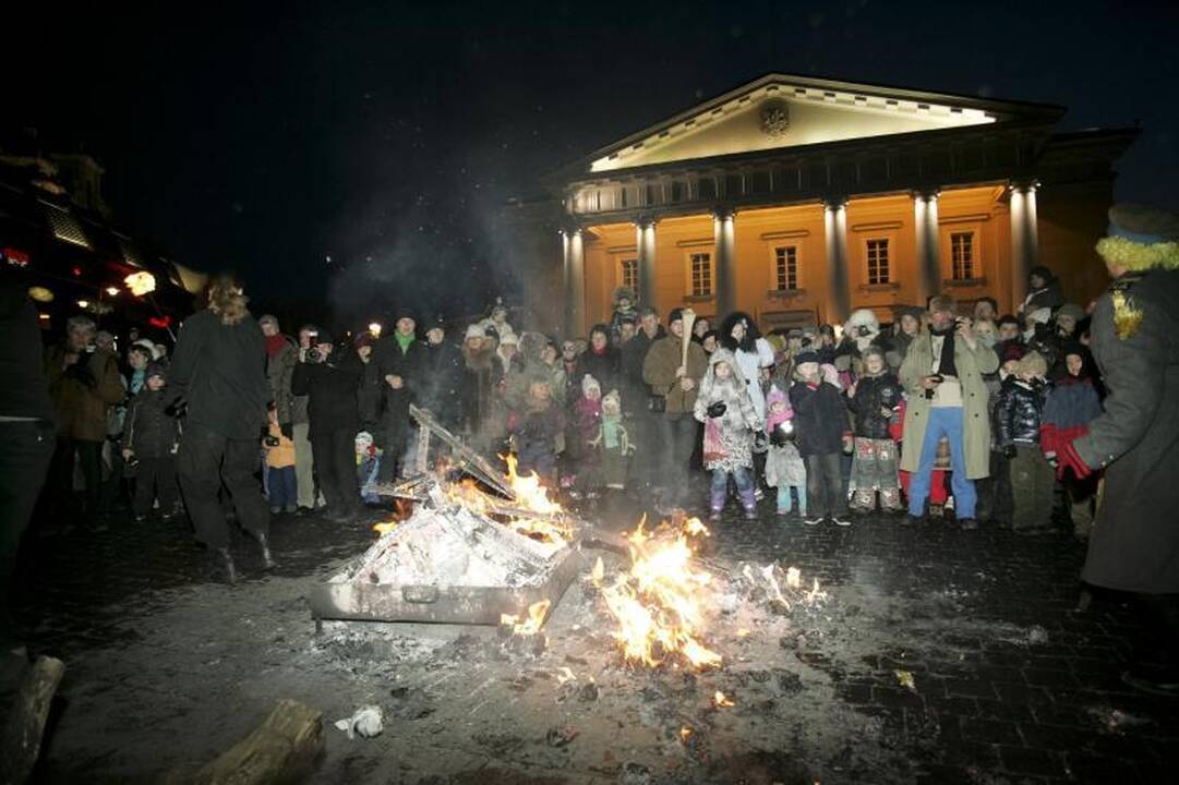 Užgavėnių linksmybės Vilniuje: mugė, blynai ir Morės kremavimas