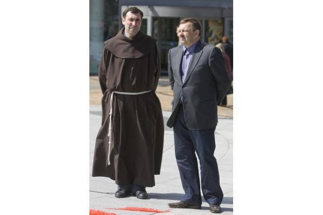 Šeimoms – formalus dėmesys, bet ne nuoširdus bendravimas