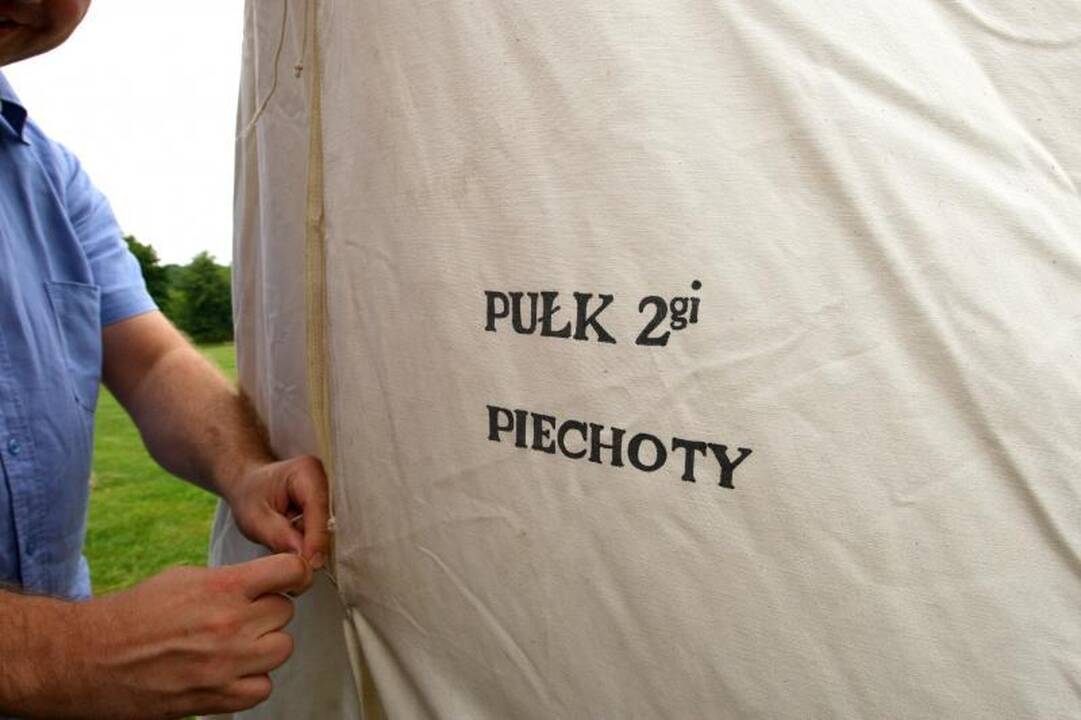 Prancūzų ir rusų armijos jau kursto karo ugnį