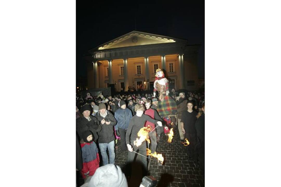 Užgavėnių linksmybės Vilniuje: mugė, blynai ir Morės kremavimas