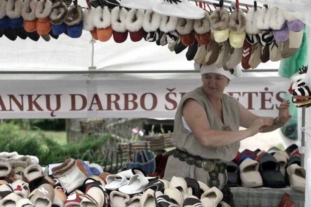 Kernavėje šurmuliuoja Gyvosios archeologijos dienos