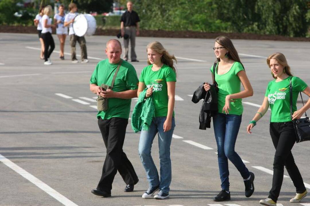 Tūkstančiai kauniečių traukė į "Žalgirio" areną