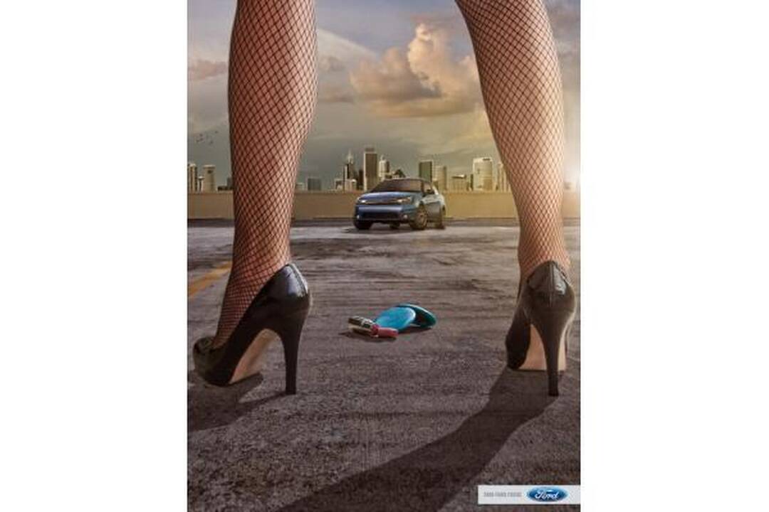 Erotika ir seksas - jaunimui skirtoje reklamoje