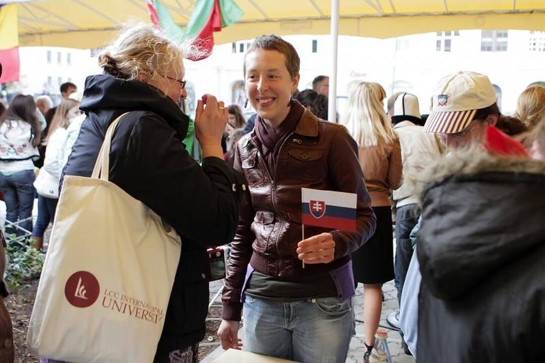 Klaipėdą nuspalvino pasaulio tautų mugė 