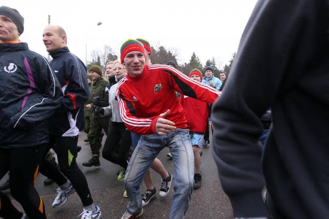 „Gyvybės ir mirties kelią“ atkartojo tūkstančiai bėgikų