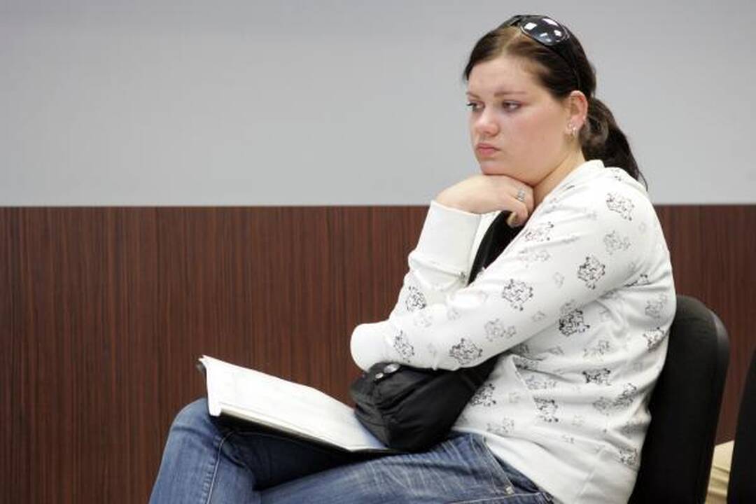 Iš V.Iljinych nukentėjusi studentė prašo 10 tūkst. litų (papildyta 15.05 val.)
