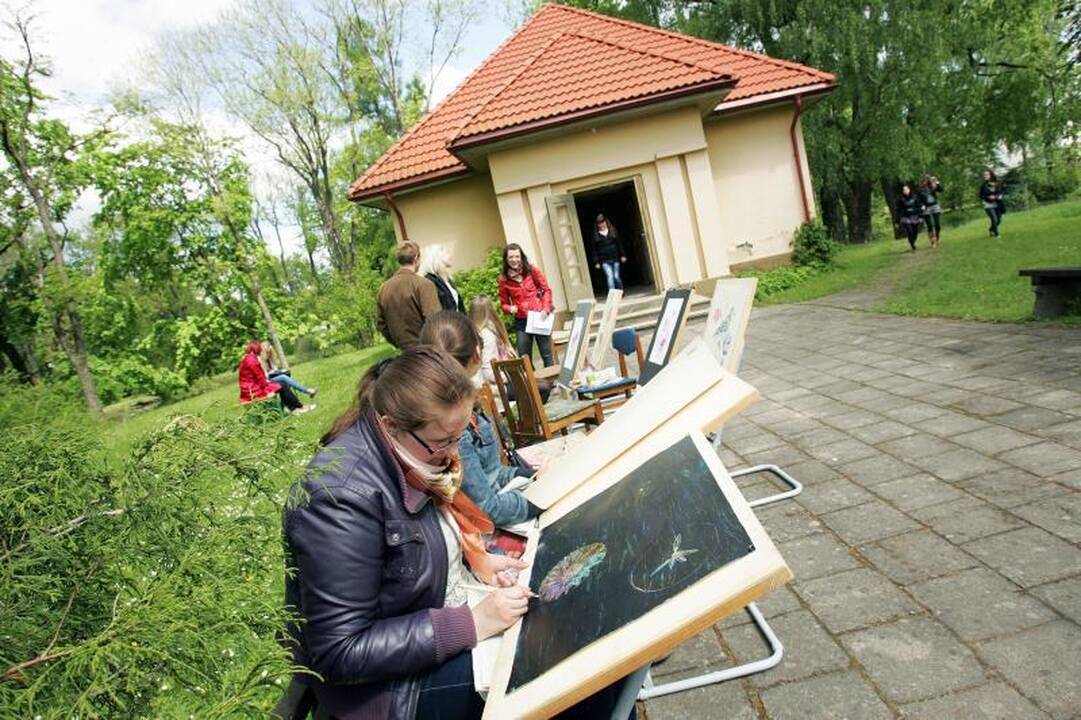 Botanikos sode – Augalų žavadienio šventė